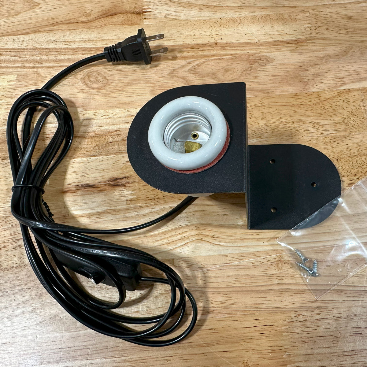 Reptile Heat Lamp Fixture | Ceiling Mount Ceramic Socket